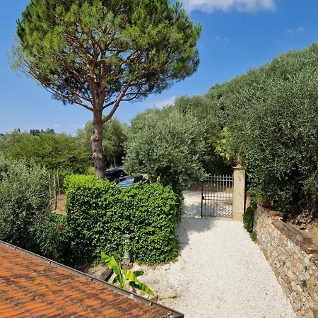 Il Pino - Charming With Pool * Massarosa