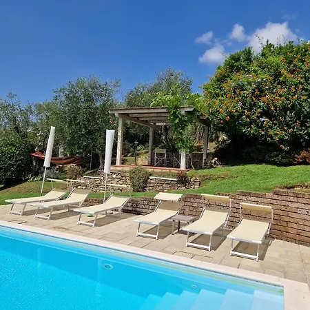 Il Pino - Charming With Pool Tatil Evi Massarosa