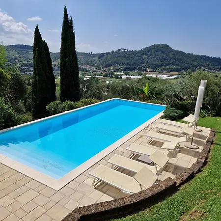 Il Pino - Charming With Pool * Massarosa